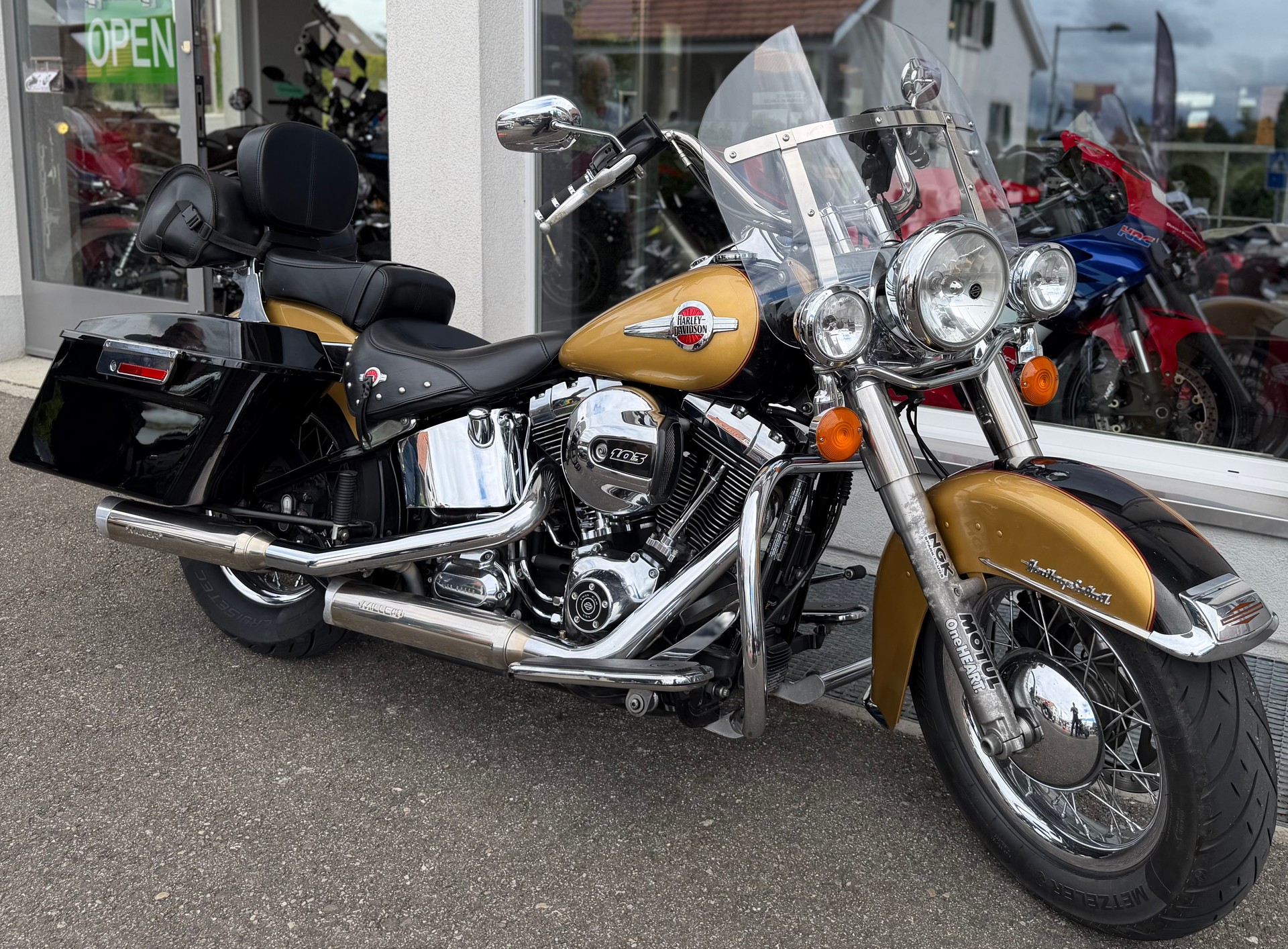 HARLEY-DAVIDSON FLSTC Softail Heritage Classic ABS-image-9