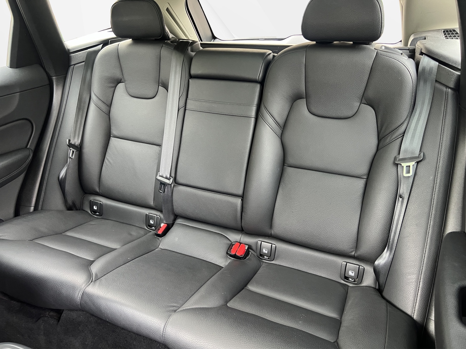 VOLVO XC60 T8 eAWD Inscription Geartronic-image-13