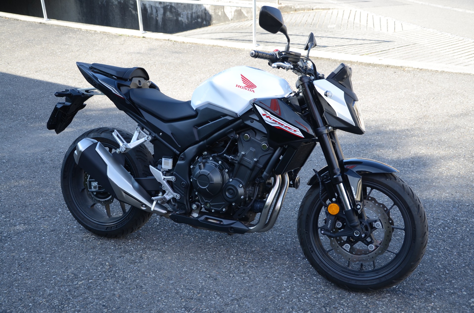 HONDA CB 500 Hornet-image-0