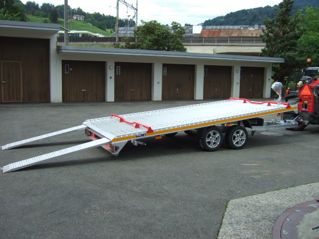 BESTTRAILERS SILVERSTONE 3'500kg Vollalu