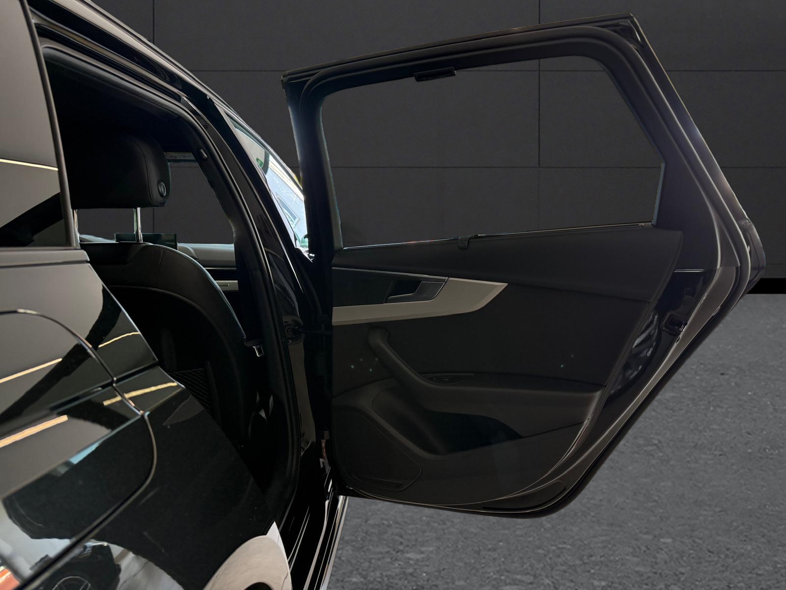AUDI A4 Avant 40 TFSI advanced S-tronic quattro-image-16