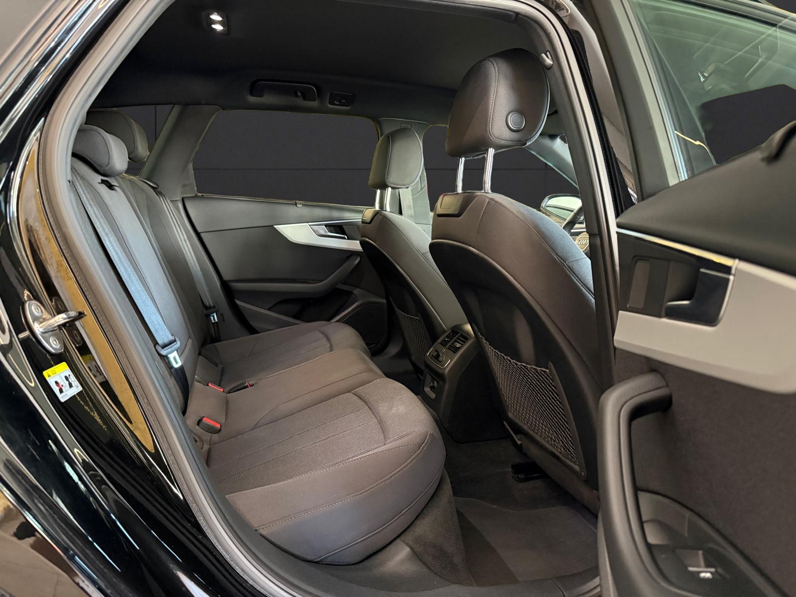 AUDI A4 Avant 40 TFSI advanced S-tronic quattro-image-17
