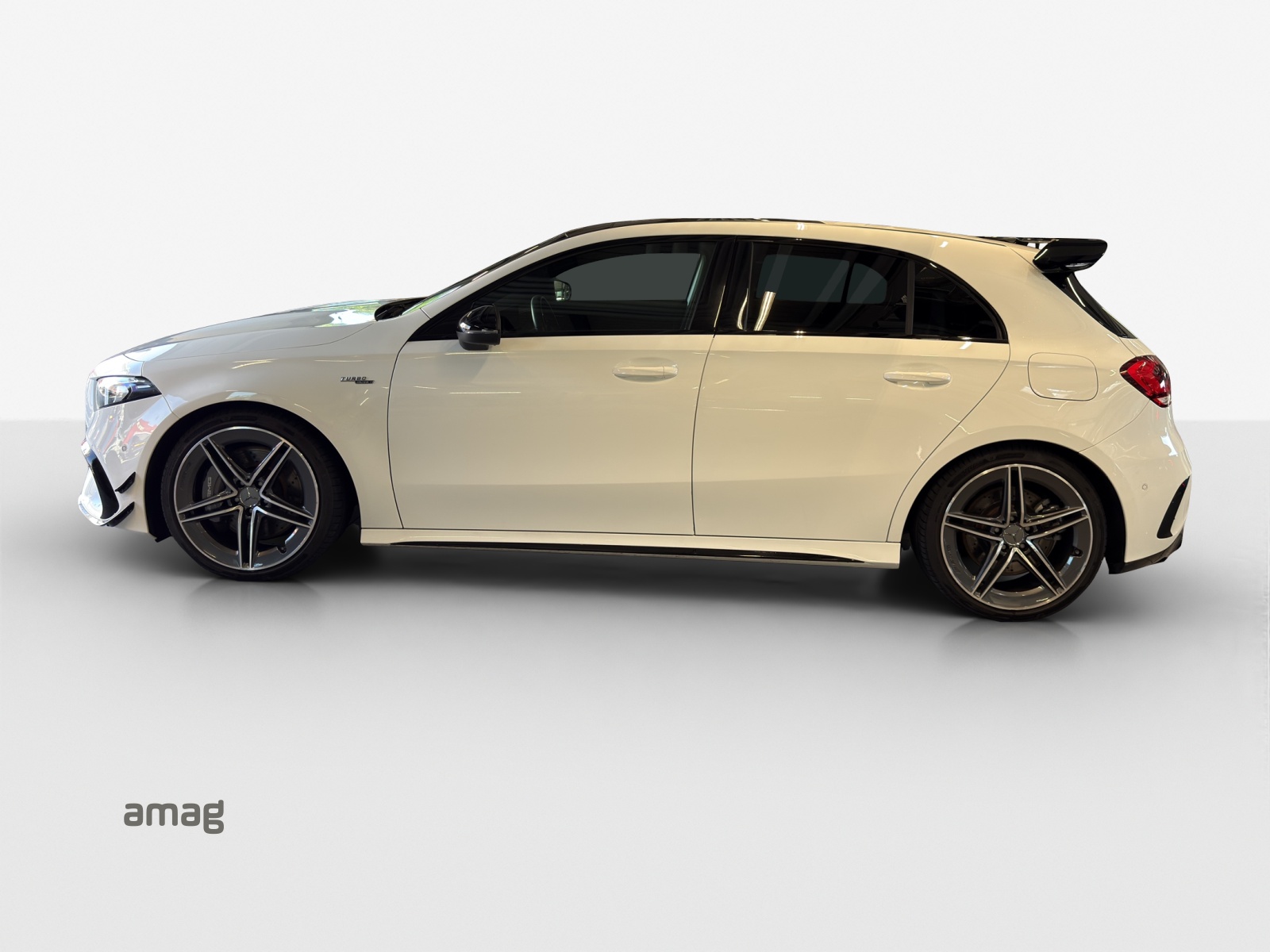 MERCEDES-BENZ A 45 AMG 4Matic+ Speedshift-showroom-element-2