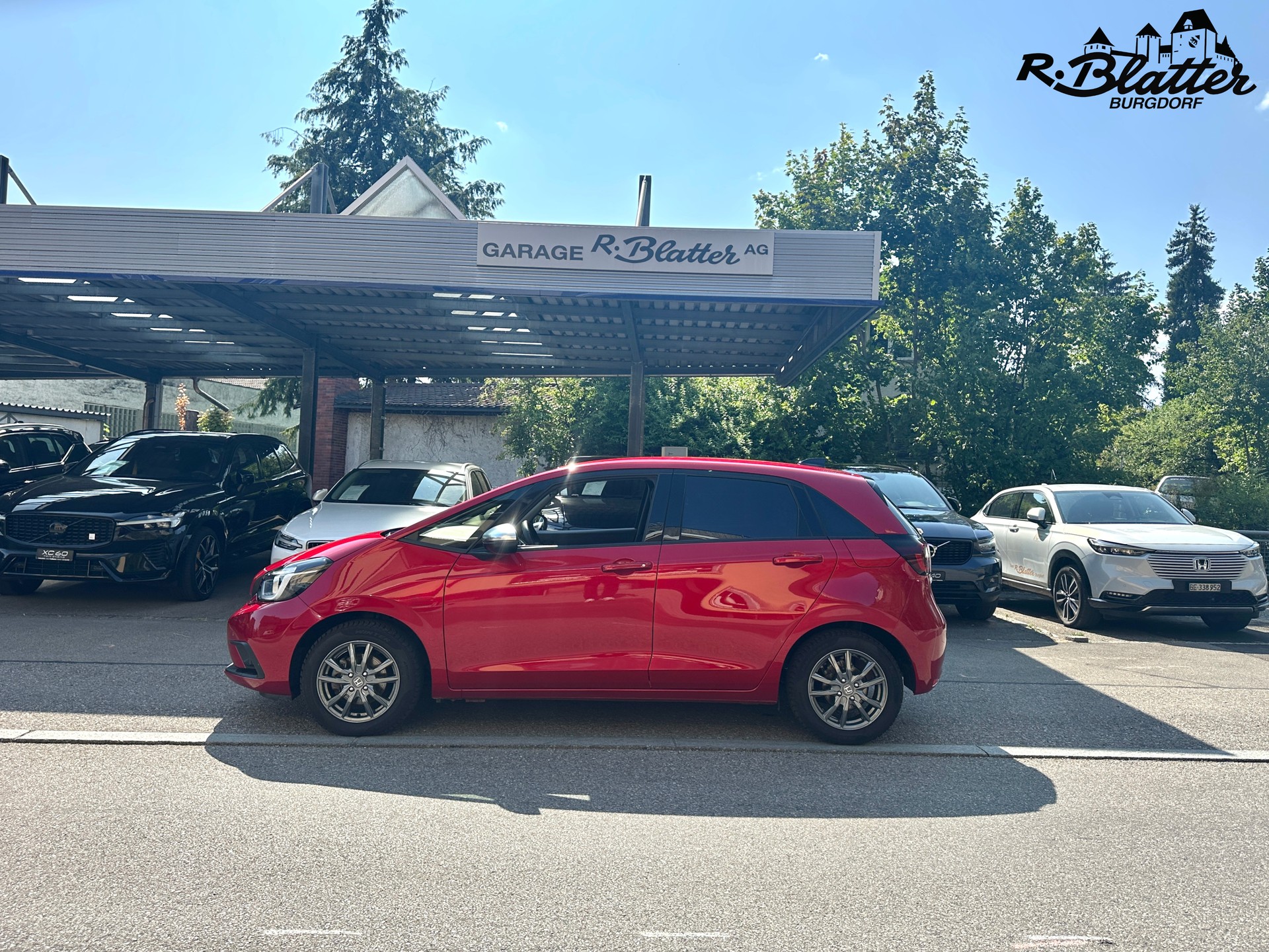 HONDA Jazz 1.5i-MMD Executive E-CVT-showroom-element-2