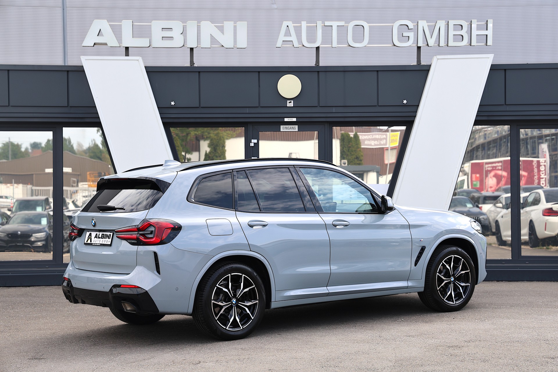 BMW X3 20d M-Sport xDrive SAG-showroom-element-3