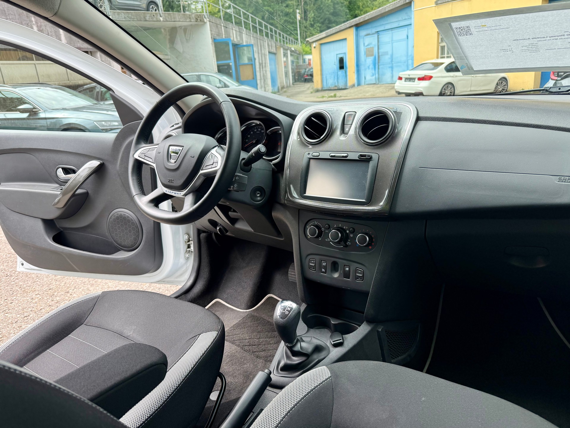 DACIA Sandero Tce 90 Stepway Lauréate Automatic-image-14
