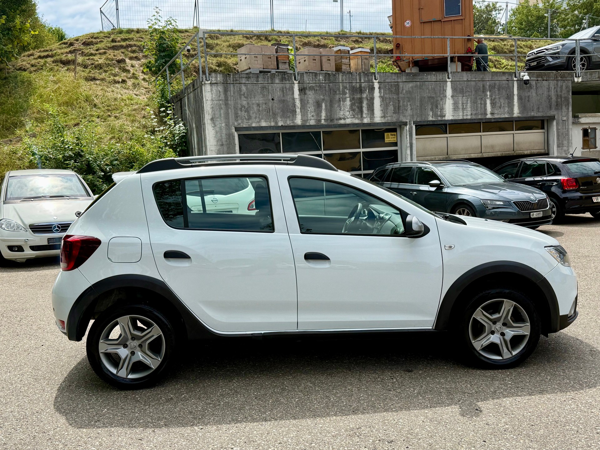 DACIA Sandero Tce 90 Stepway Lauréate Automatic-image-5