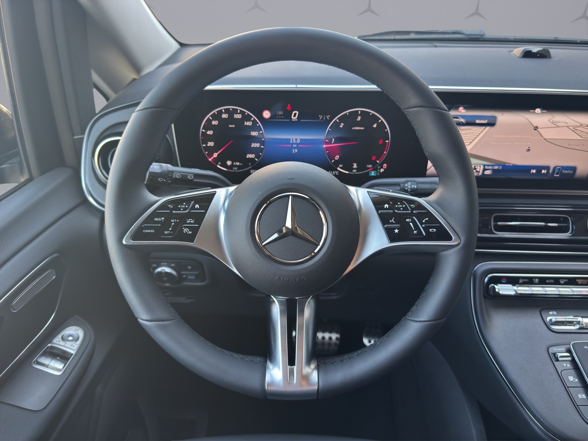 MERCEDES-BENZ Marco Polo 300 d-image-11