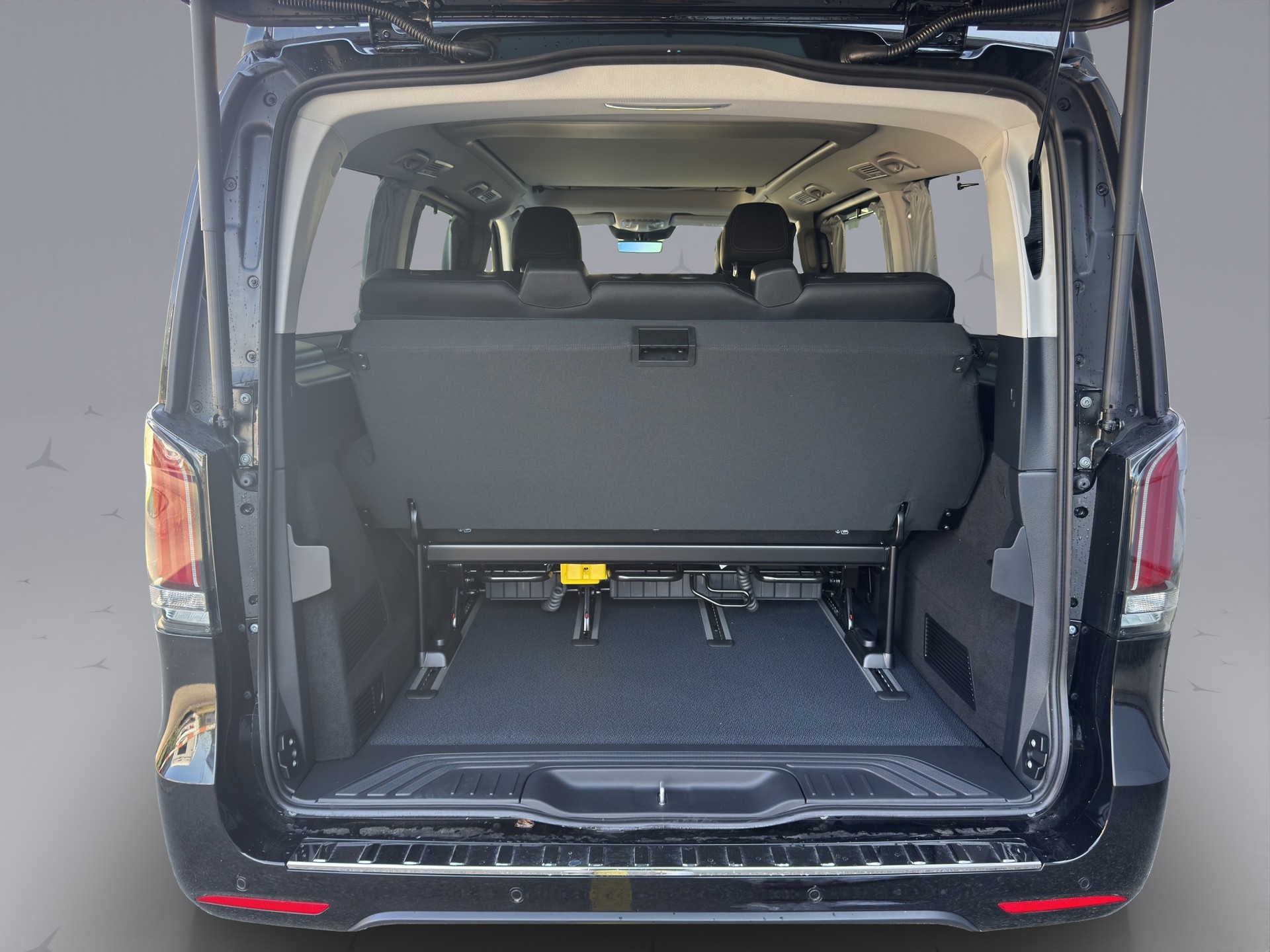 MERCEDES-BENZ Marco Polo 300 d-image-18