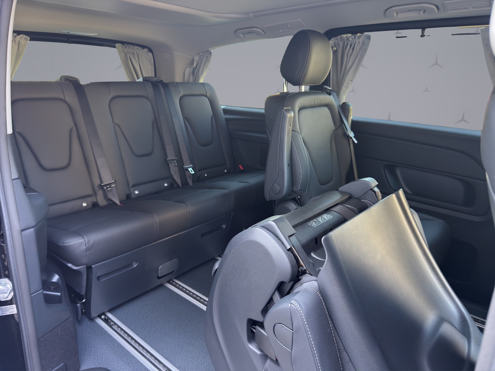 MERCEDES-BENZ Marco Polo 300 d-image-17