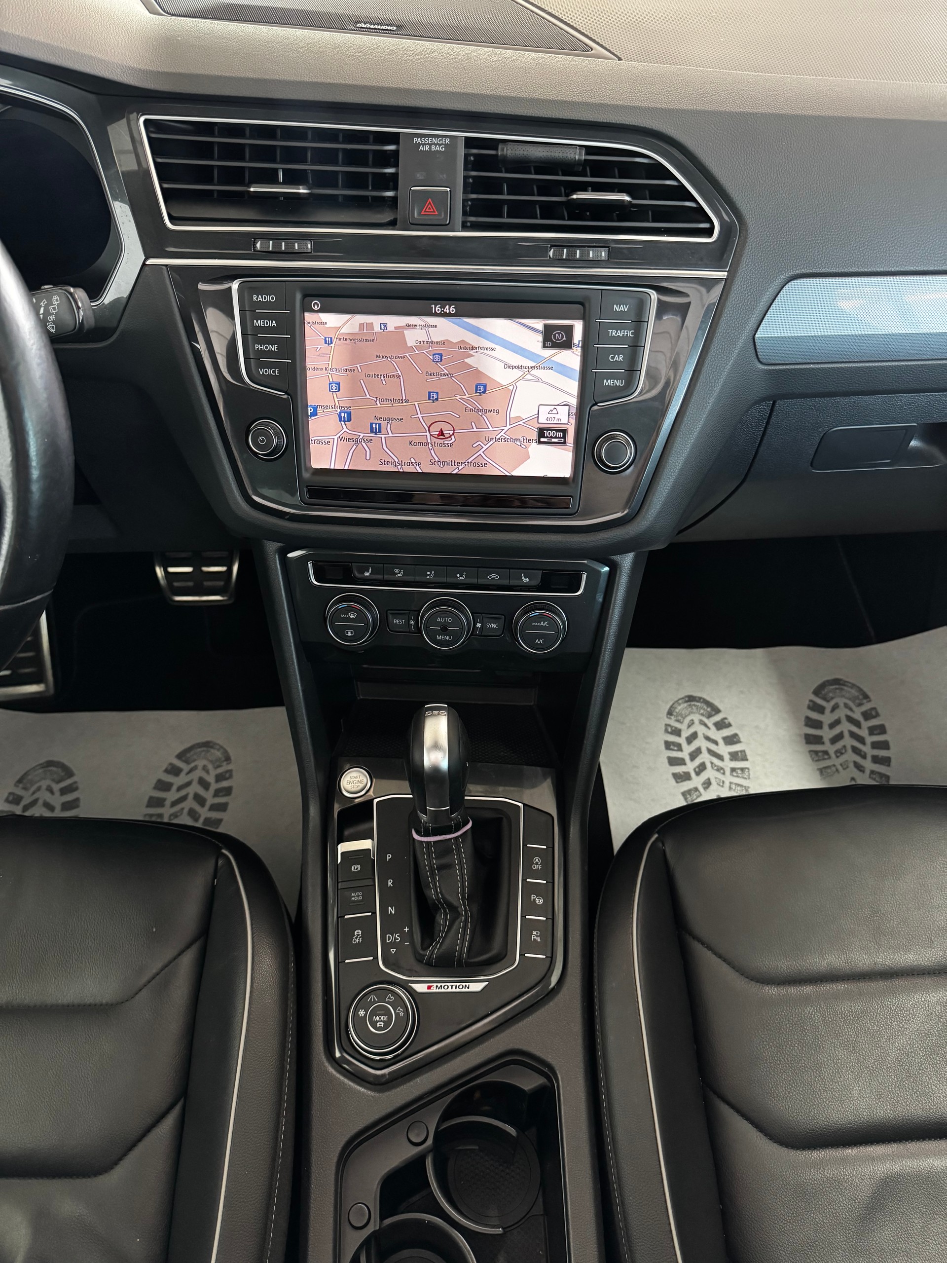 VW Tiguan 2.0TSI R-Line 4Motion DSG-image-17