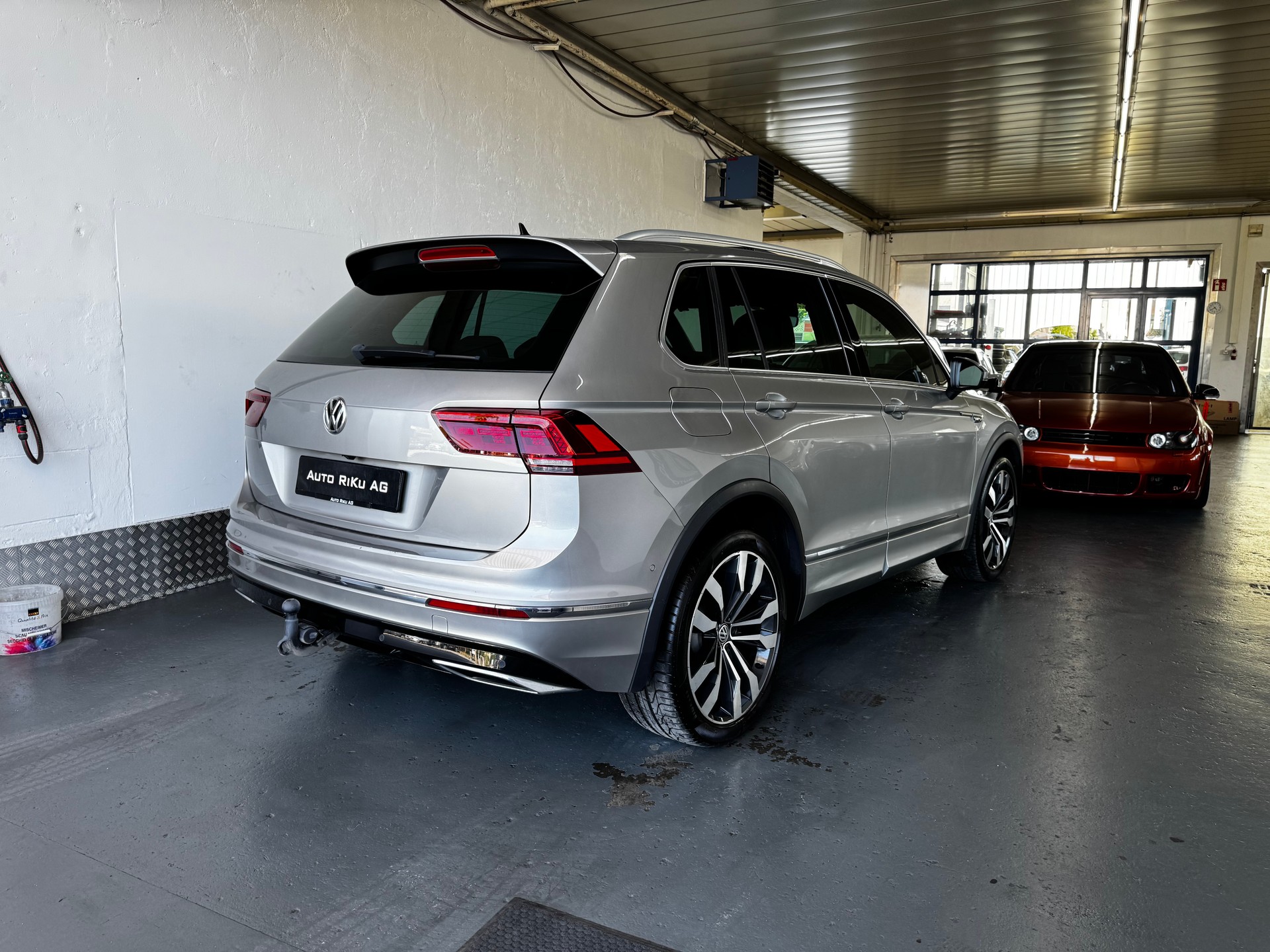 VW Tiguan 2.0TSI R-Line 4Motion DSG-image-9