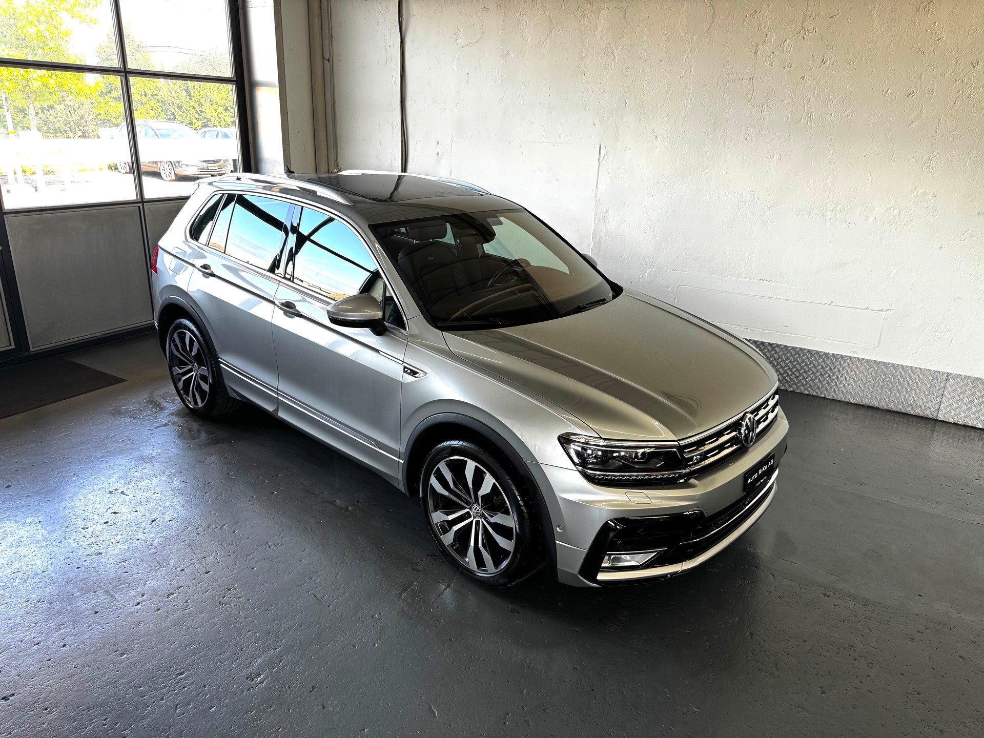 VW Tiguan 2.0TSI R-Line 4Motion DSG