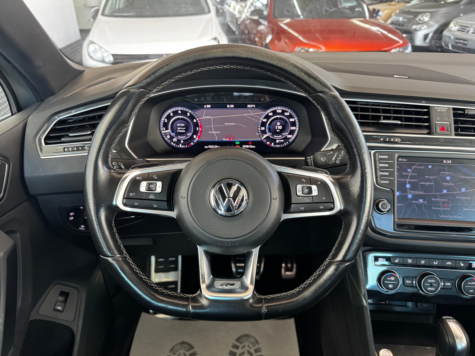 VW Tiguan 2.0TSI R-Line 4Motion DSG-image-16