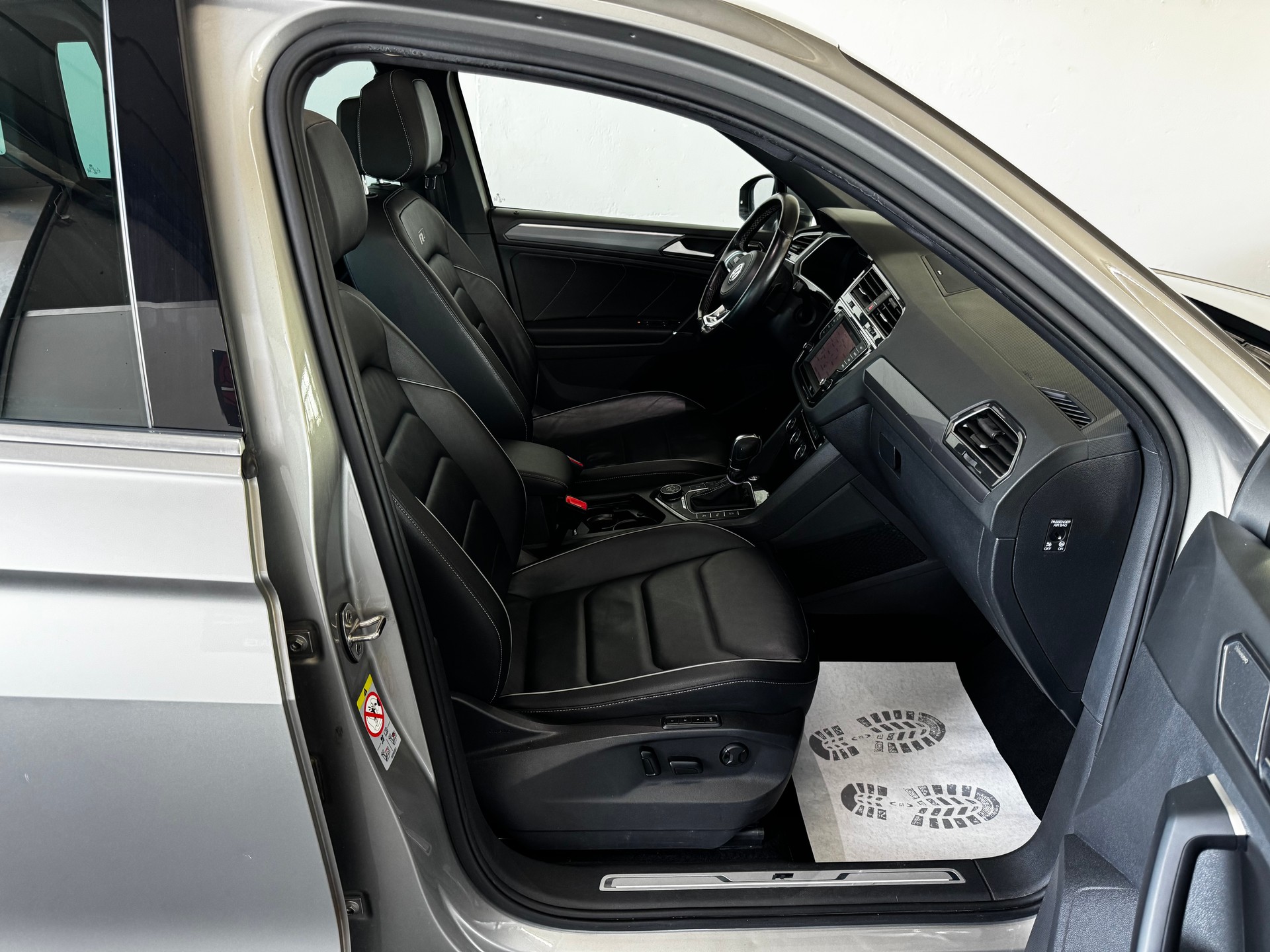 VW Tiguan 2.0TSI R-Line 4Motion DSG-image-21