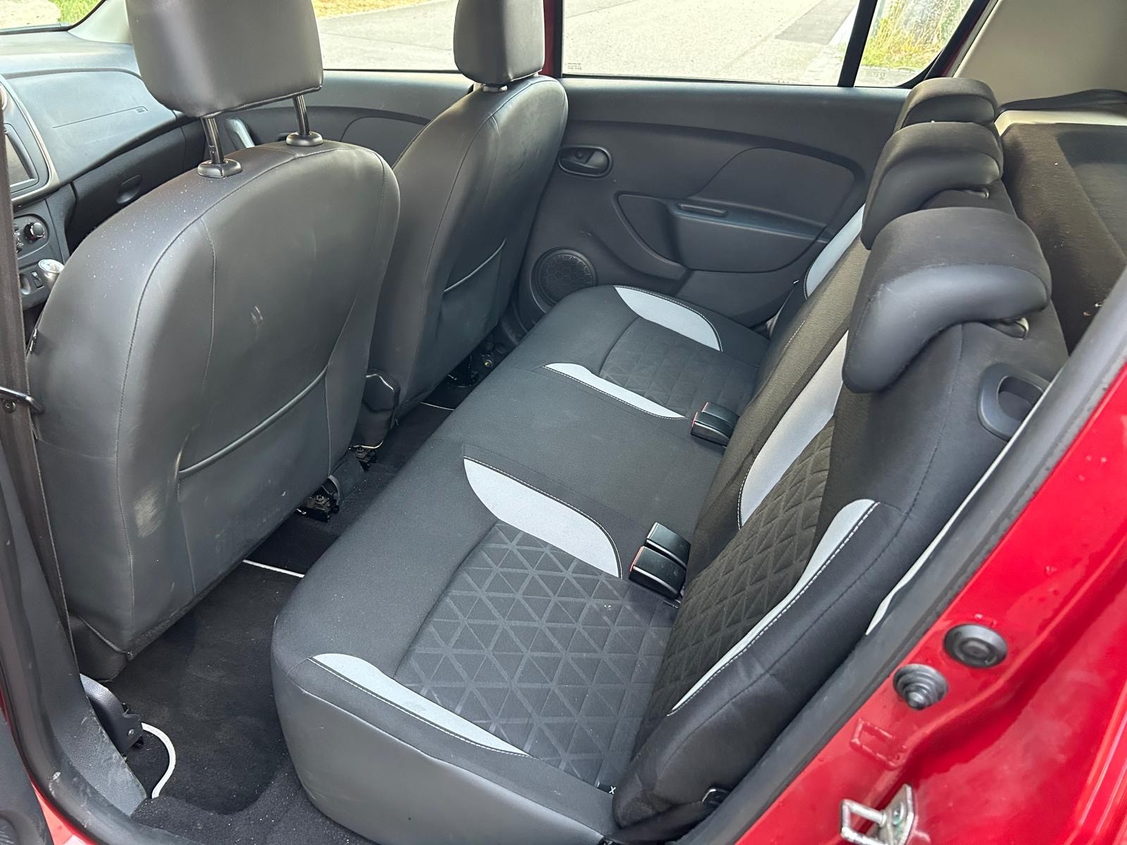 DACIA Sandero Tce 90 Stepway Ambiance-image-16