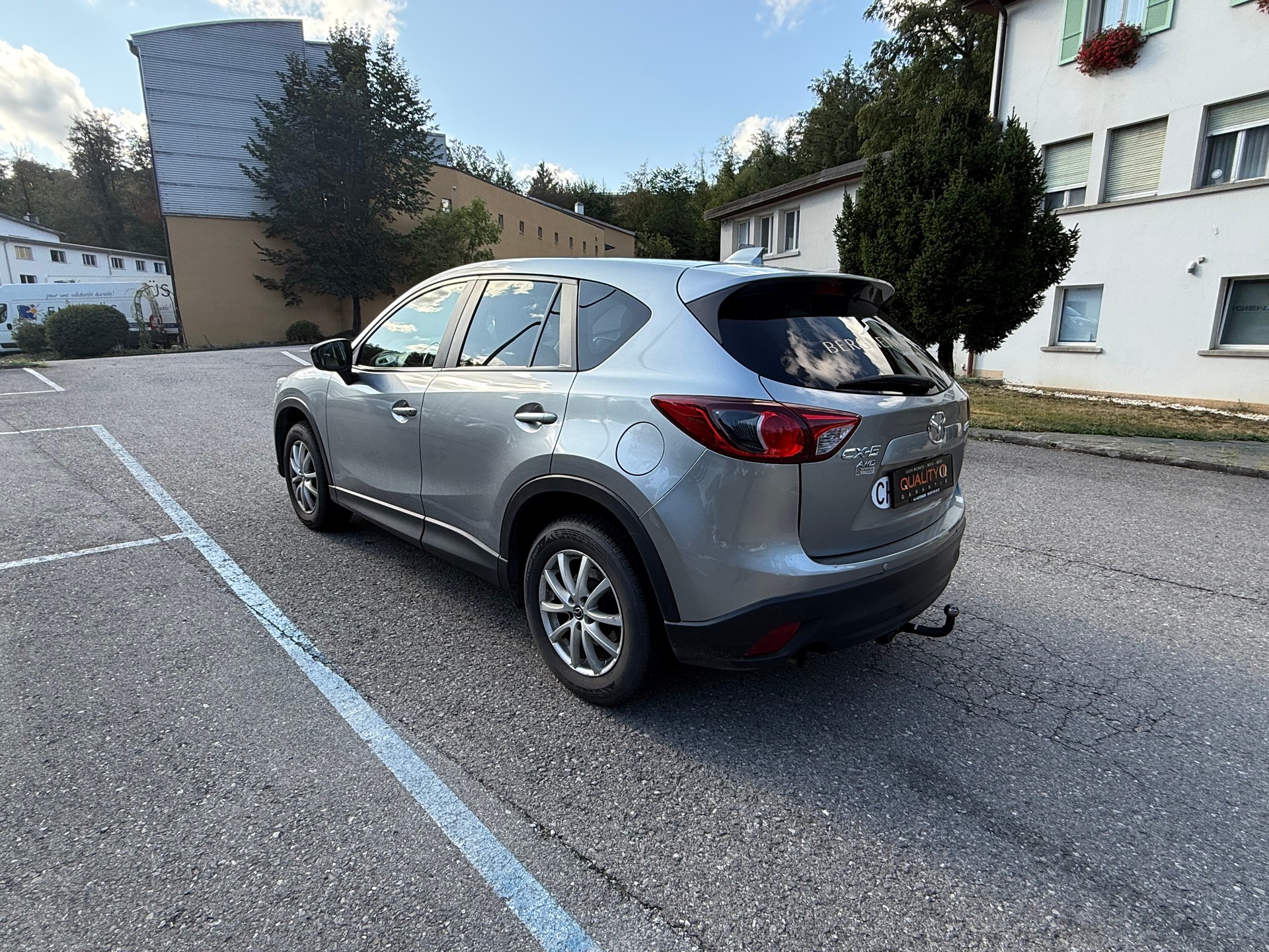 MAZDA CX-5 2.0 Ambition AWD Automatic-showroom-element-3