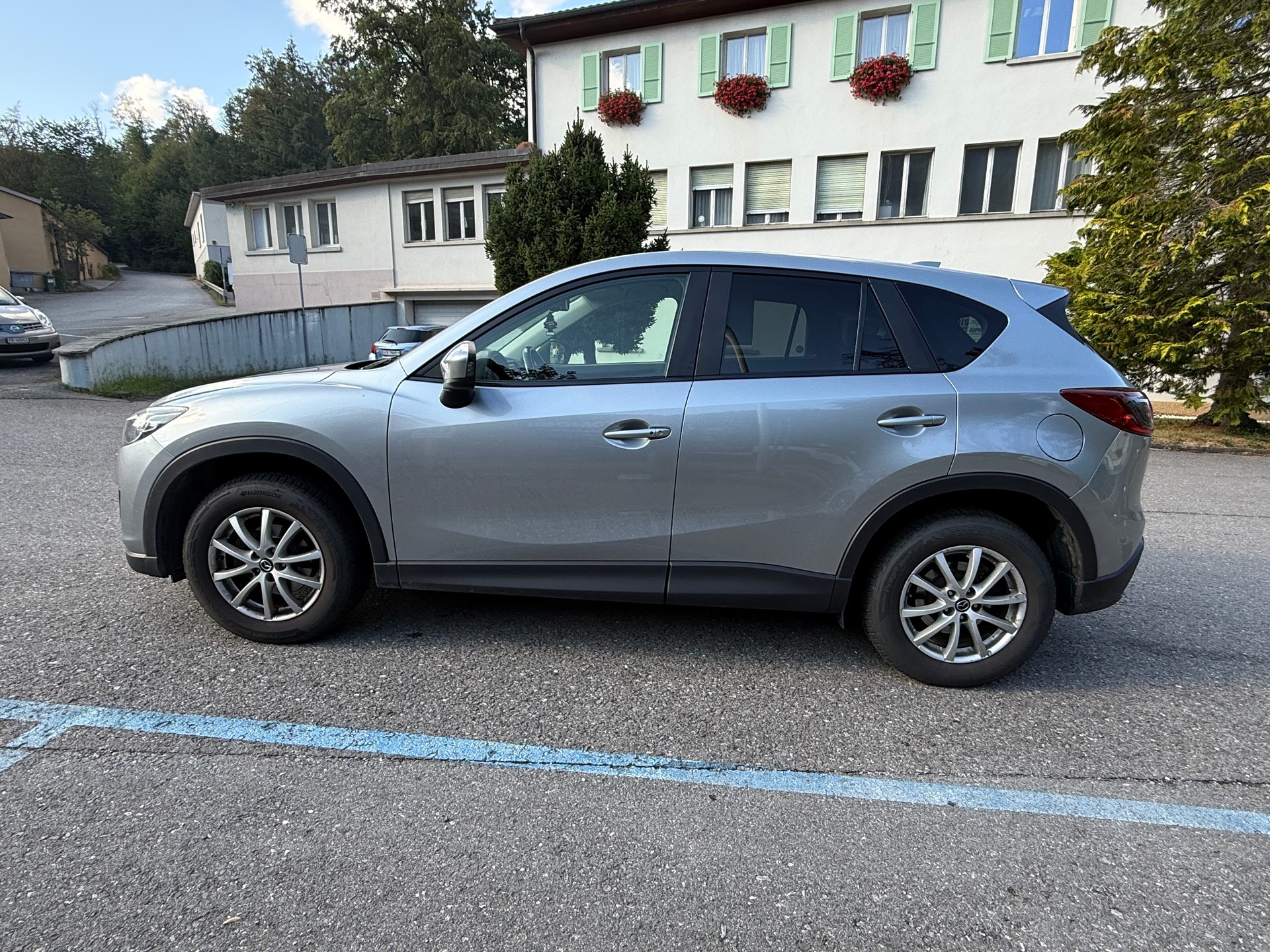 MAZDA CX-5 2.0 Ambition AWD Automatic-showroom-element-2