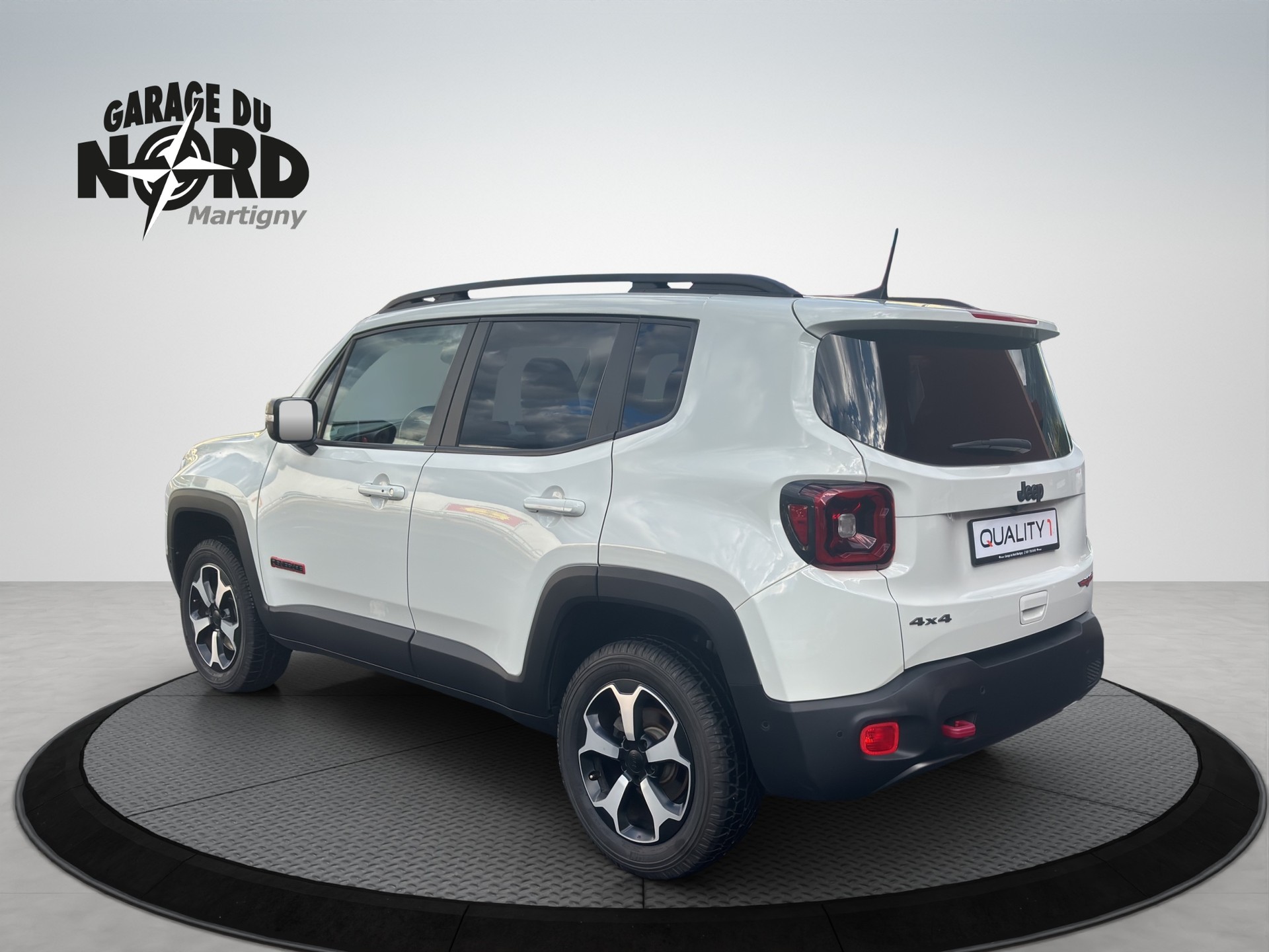 JEEP Renegade 2.0 MJ Trailhawk AWD + Low Range 9ATX-showroom-element-3