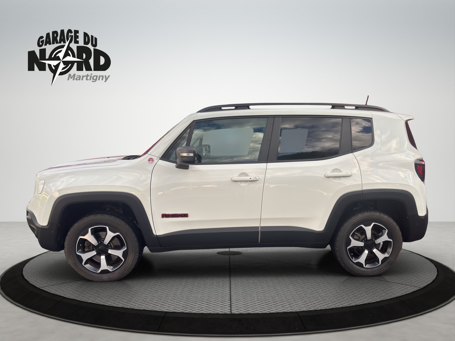 JEEP Renegade 2.0 MJ Trailhawk AWD + Low Range 9ATX-showroom-element-2