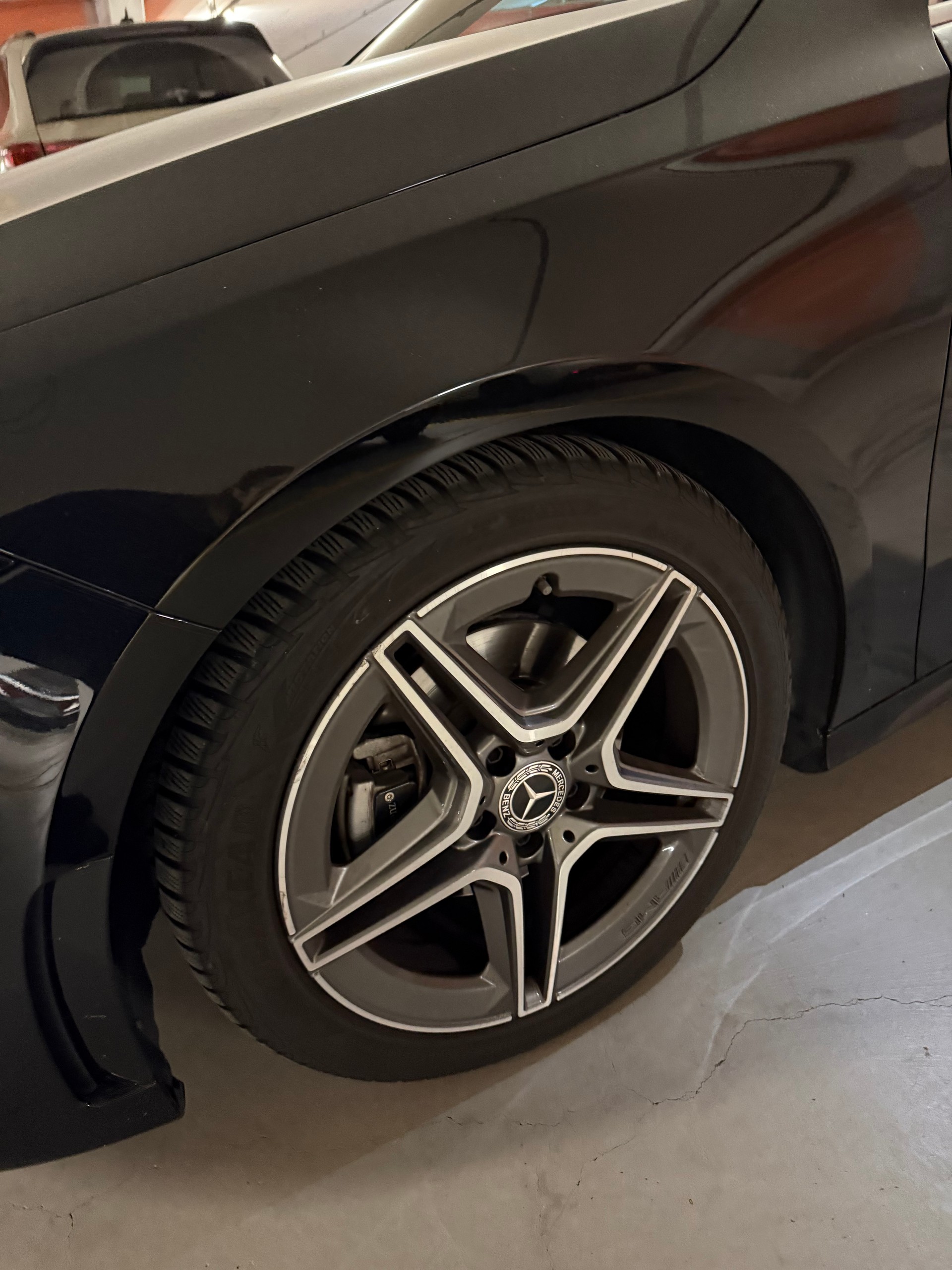 MERCEDES-BENZ A 200 AMG Line-image-7