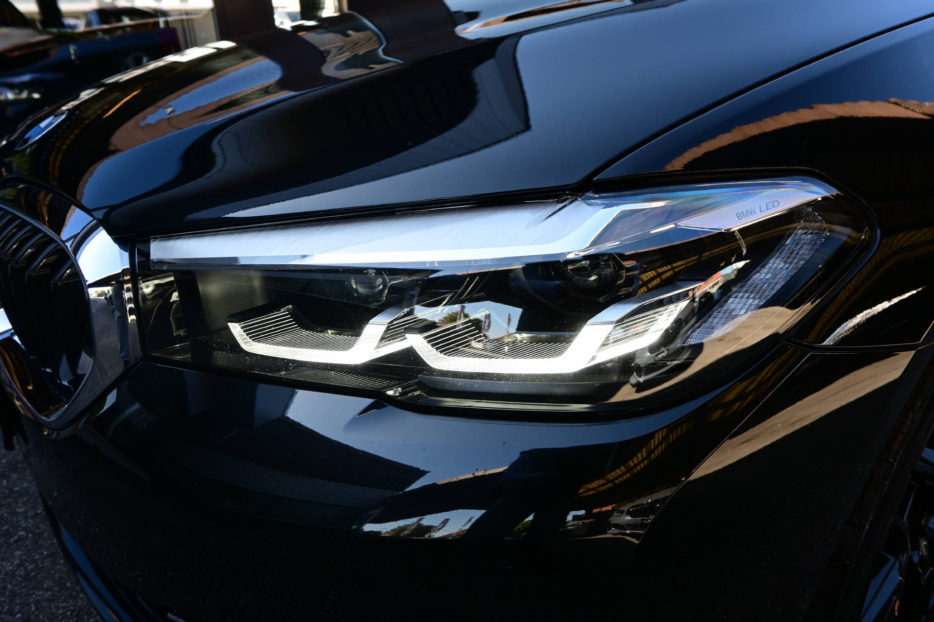 BMW 520d xDrive Touring-image-8