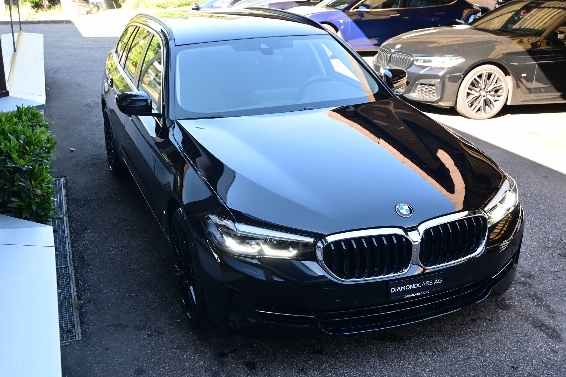 BMW 520d xDrive Touring-showroom-element-2