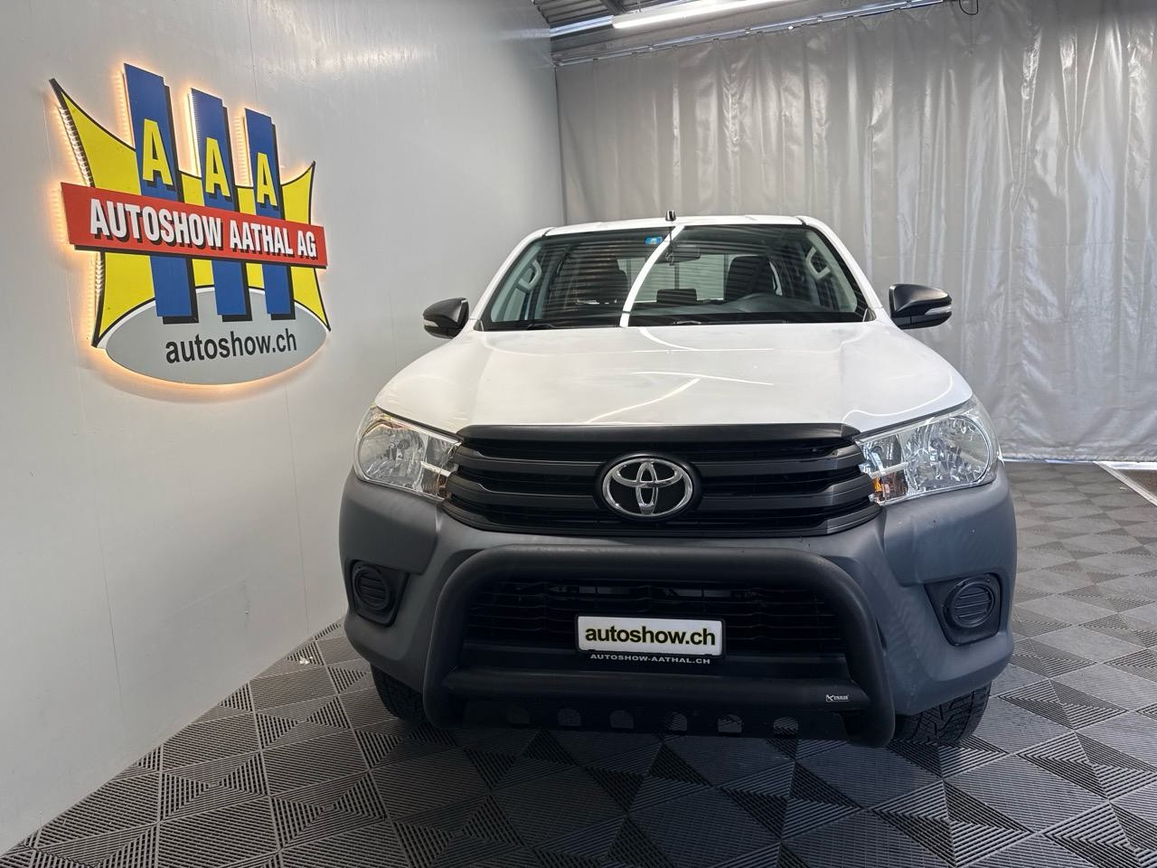 TOYOTA Hilux 2.4D-4D Luna Double Cab 4x4-image-8