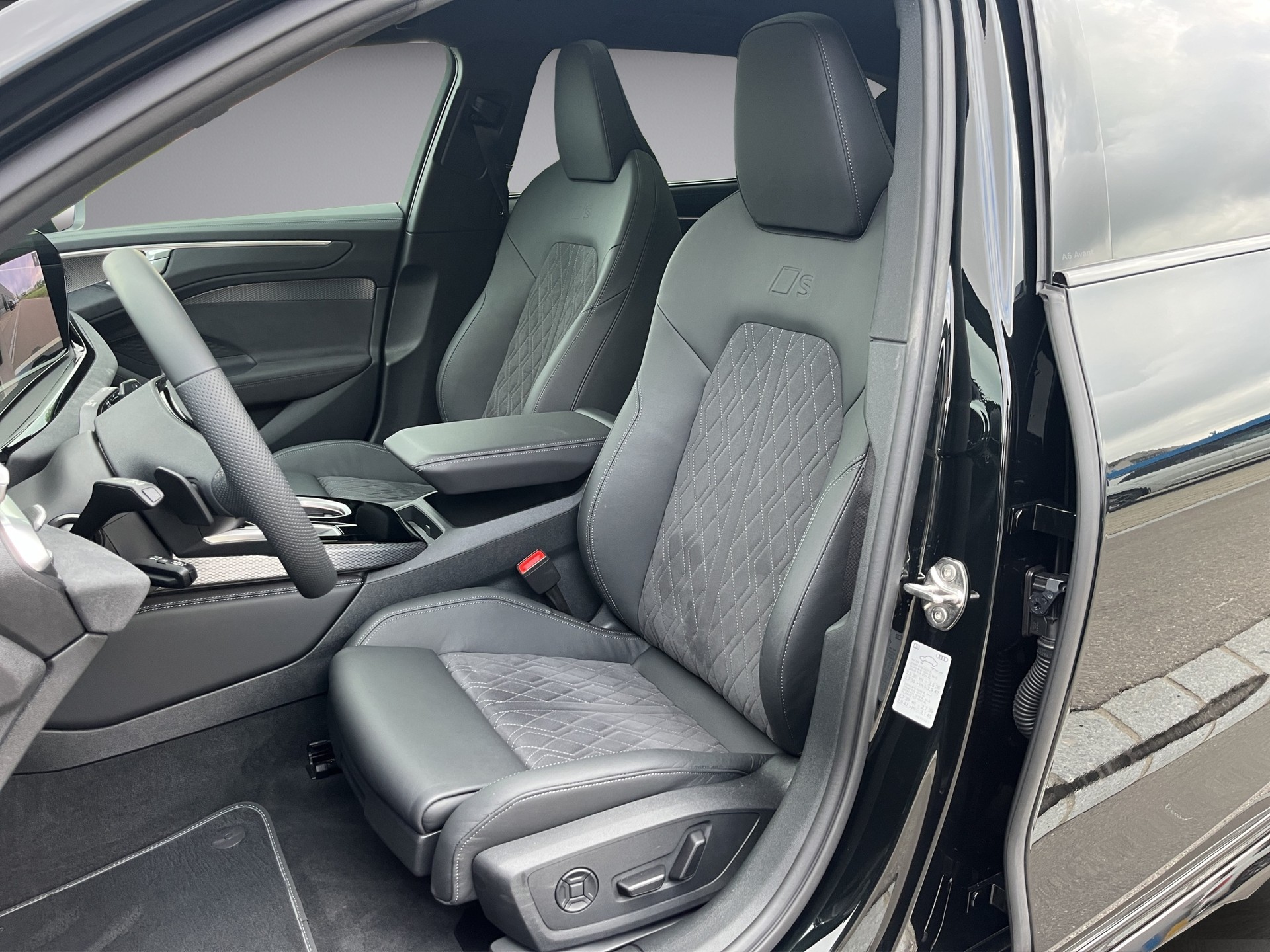 AUDI A6 Avant TFSI quattro 270 kW S tronic*New Modell*Mitternachtsgrün, AHK, Head-up, B&O Sound, (5-Jahre Garantie)-image-9