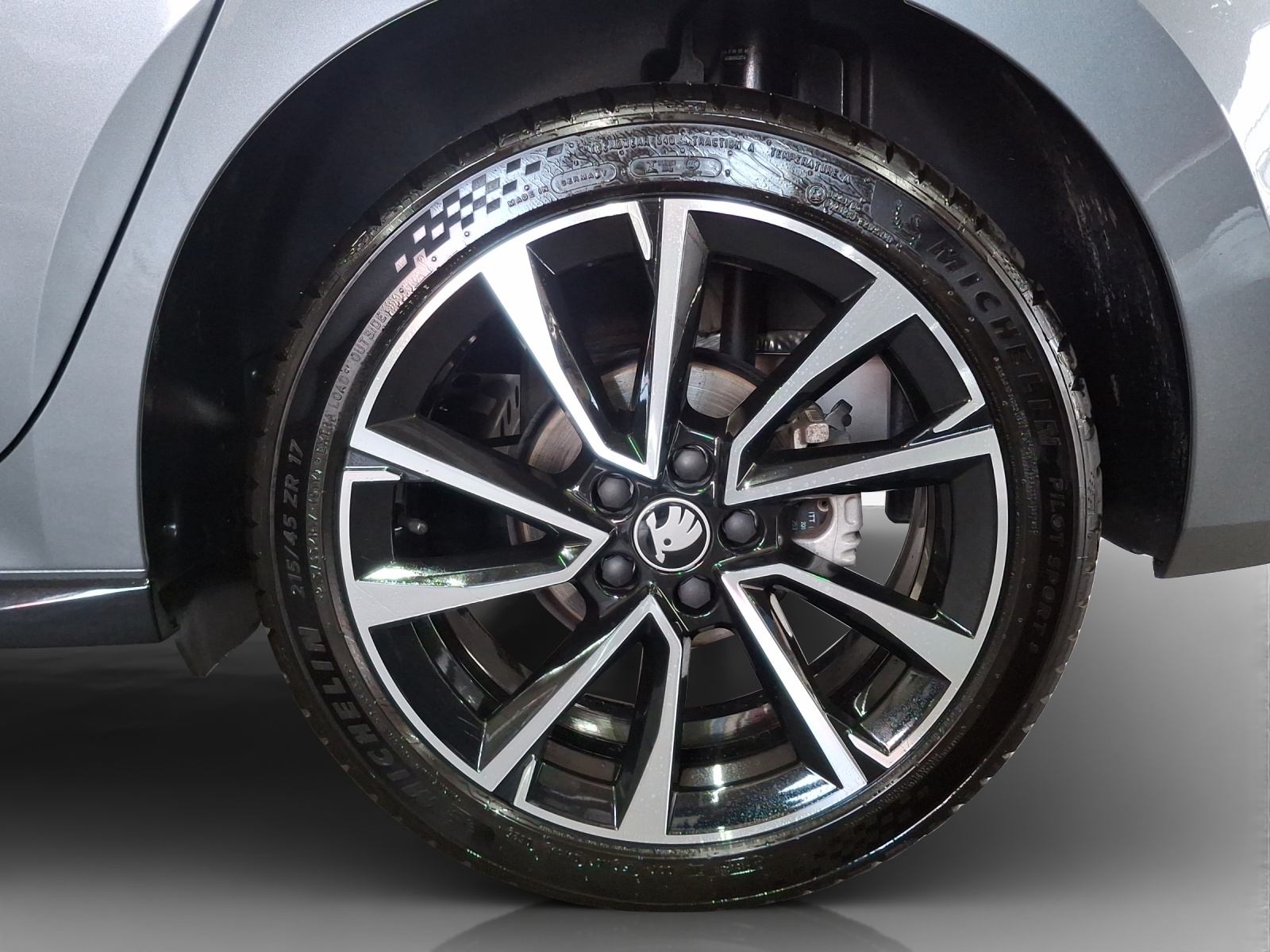 SKODA Fabia 1.5 TSI Monte Carlo DSG-image-13