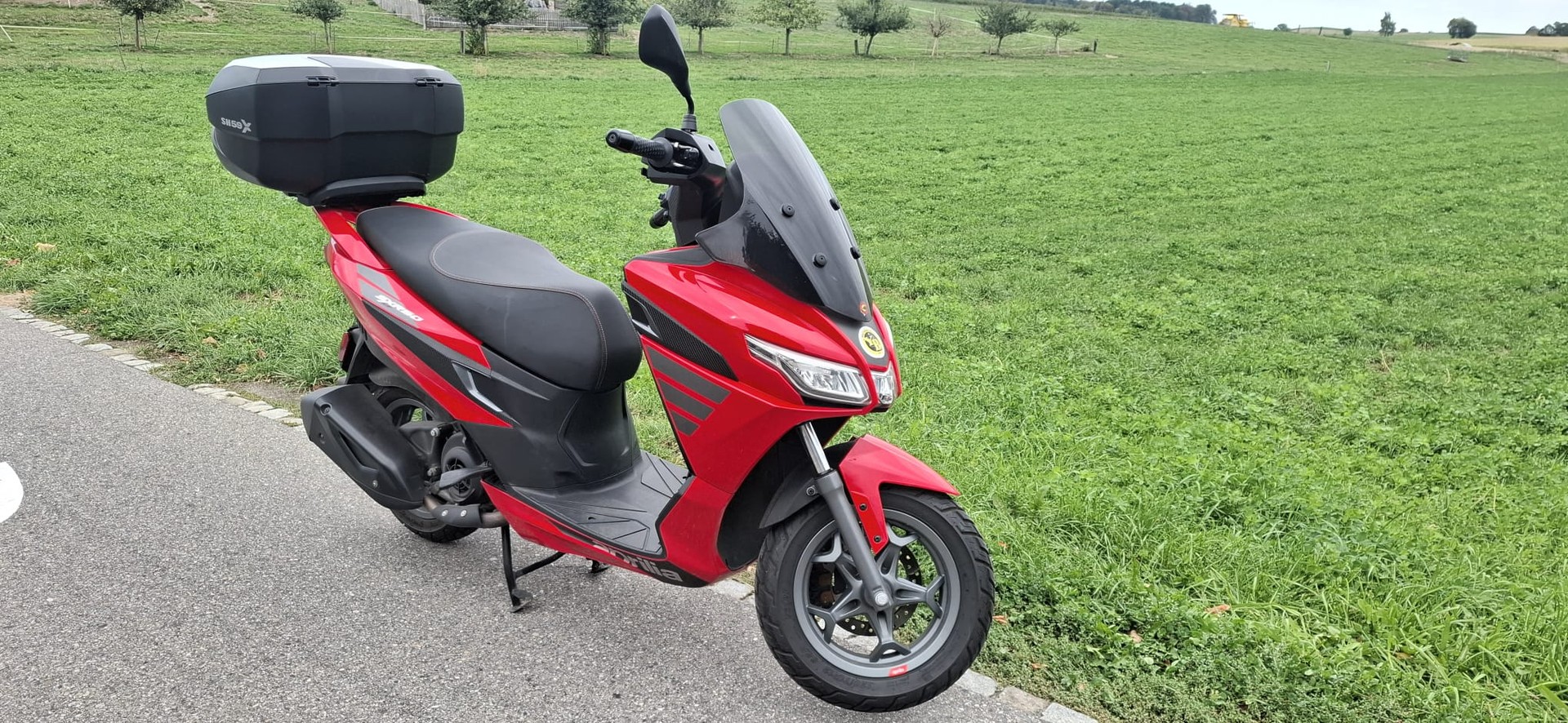 APRILIA SXR-image-1