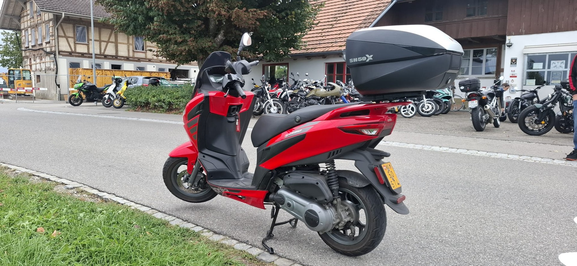 APRILIA SXR-image-3