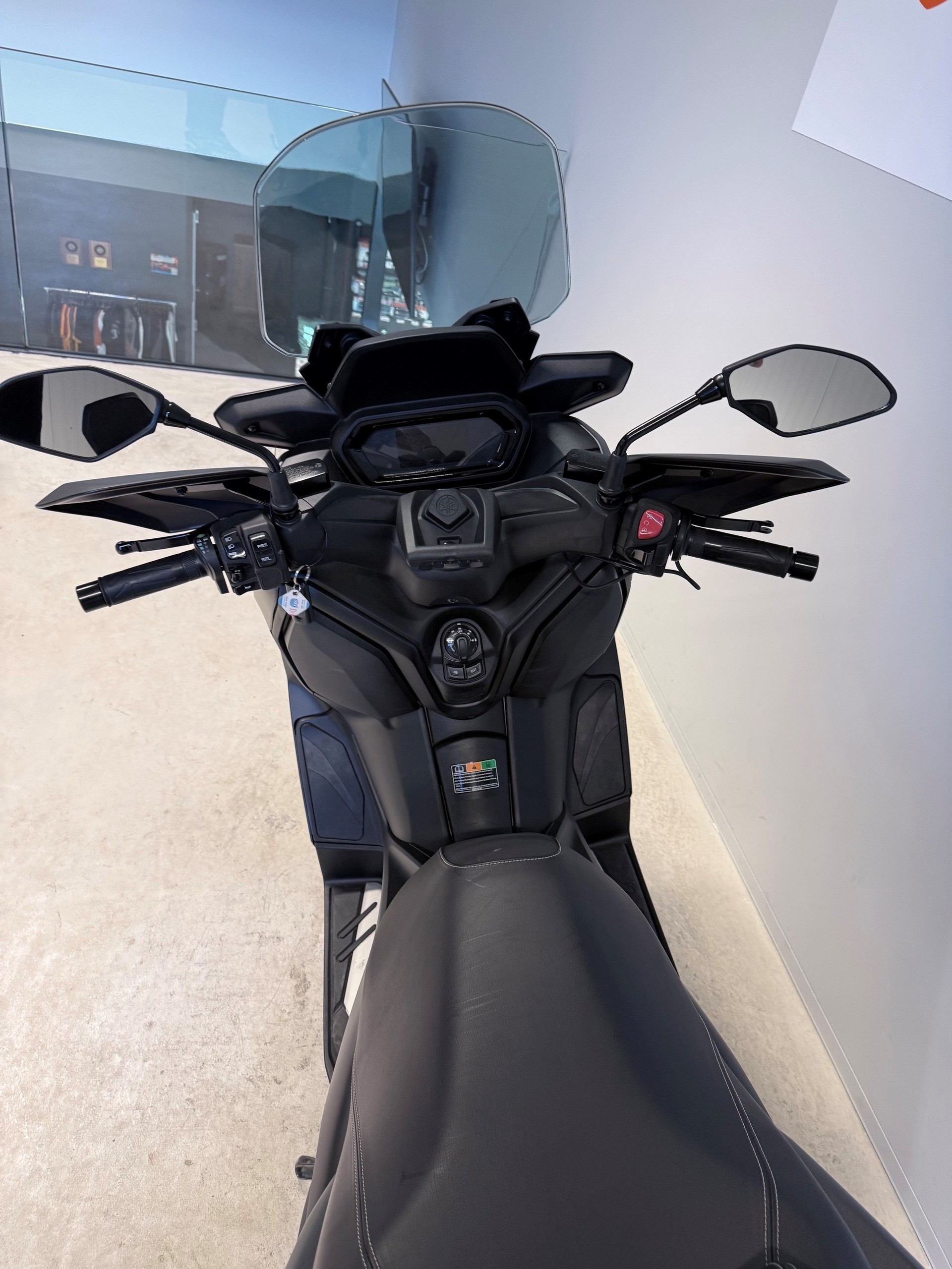 YAMAHA X-Max 300-image-4