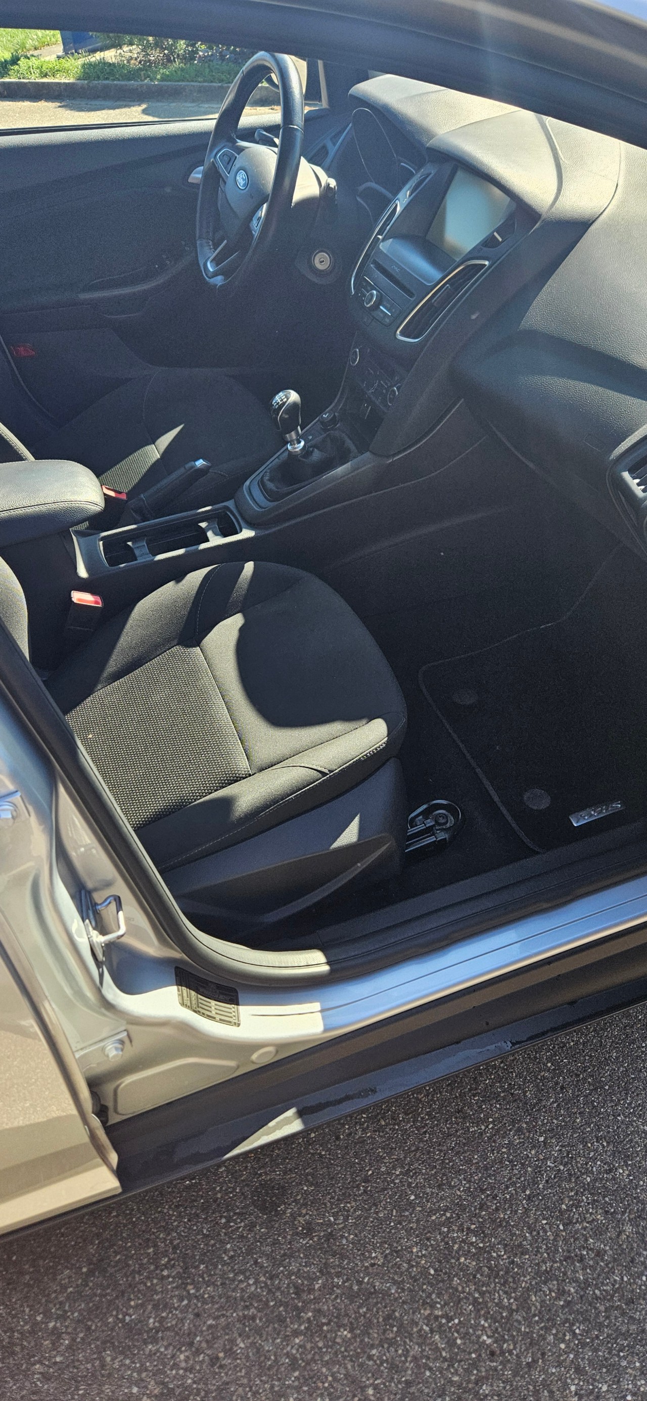 FORD Focus 1.0 SCTi Trend-image-14