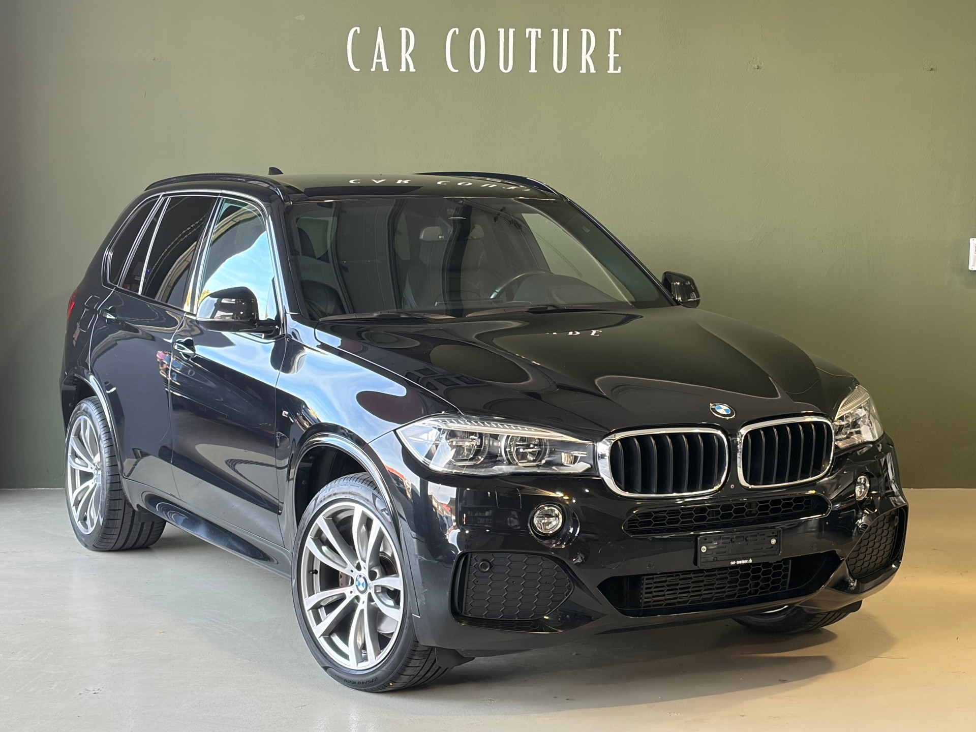 BMW X5 xDrive 40d Steptronic *** M-Sport ***-showroom-element-2
