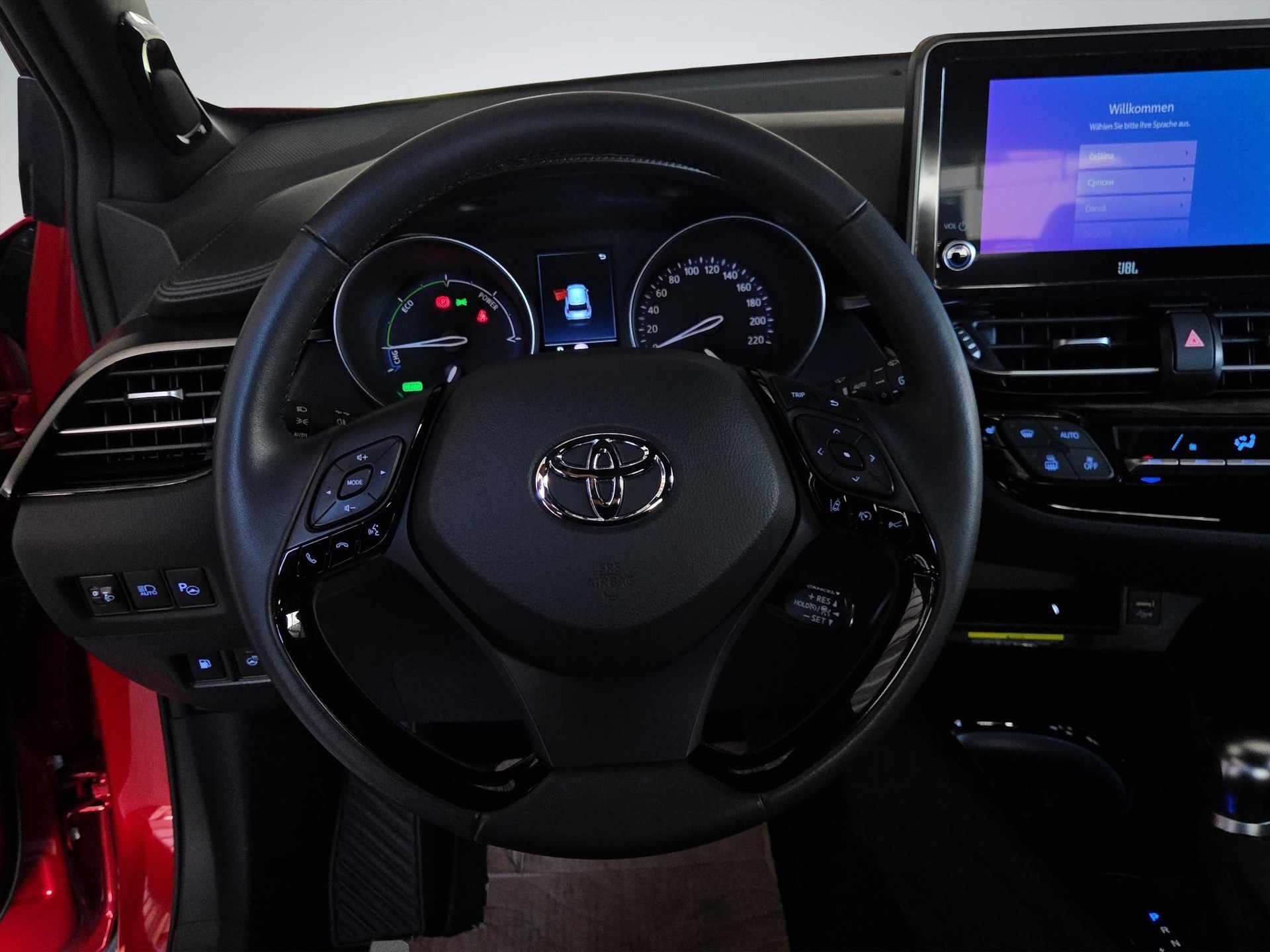 TOYOTA C-HR 2.0 VVTi HSD Move-image-9