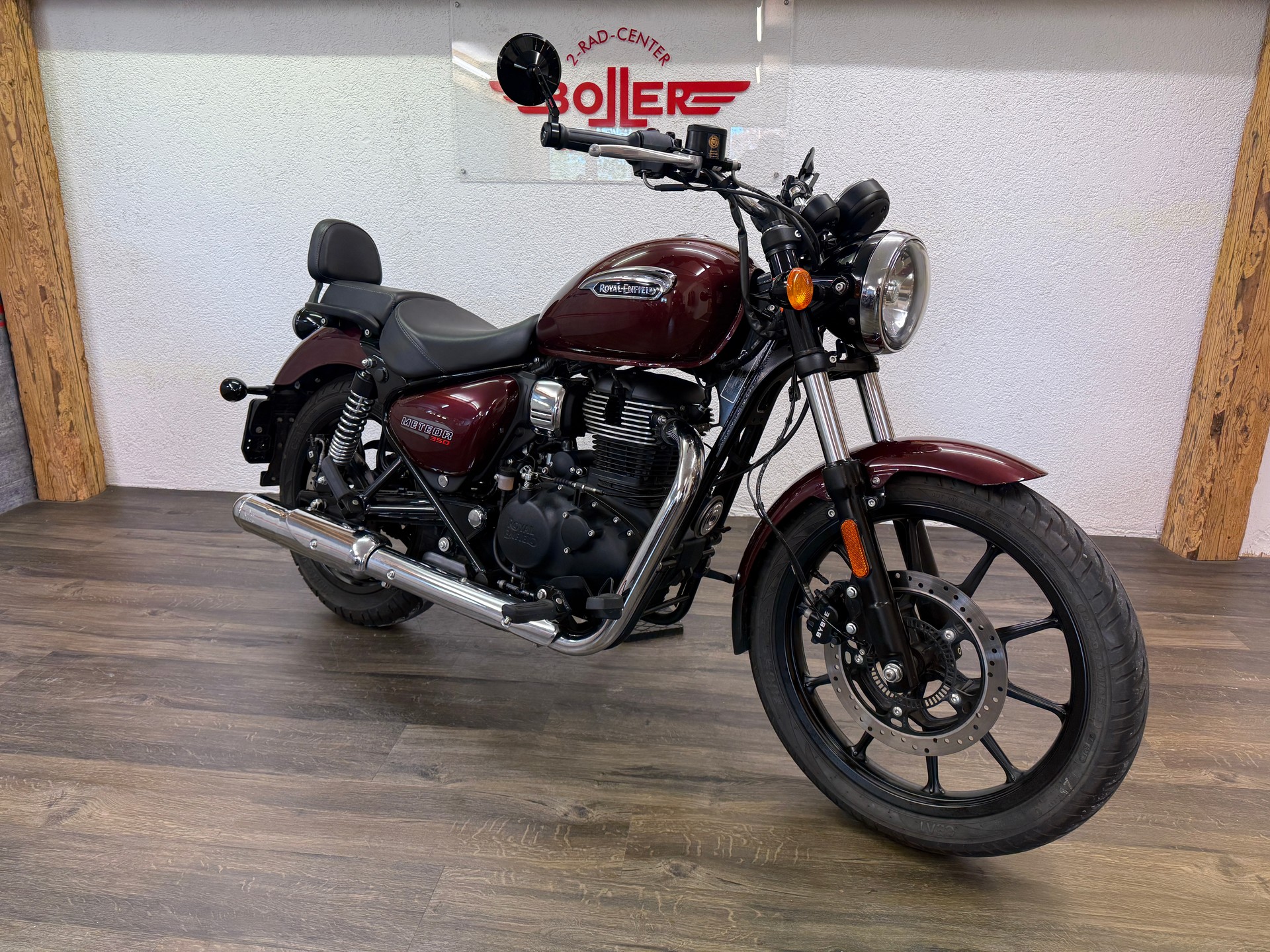 ROYAL ENFIELD Meteor Supernova-image-0
