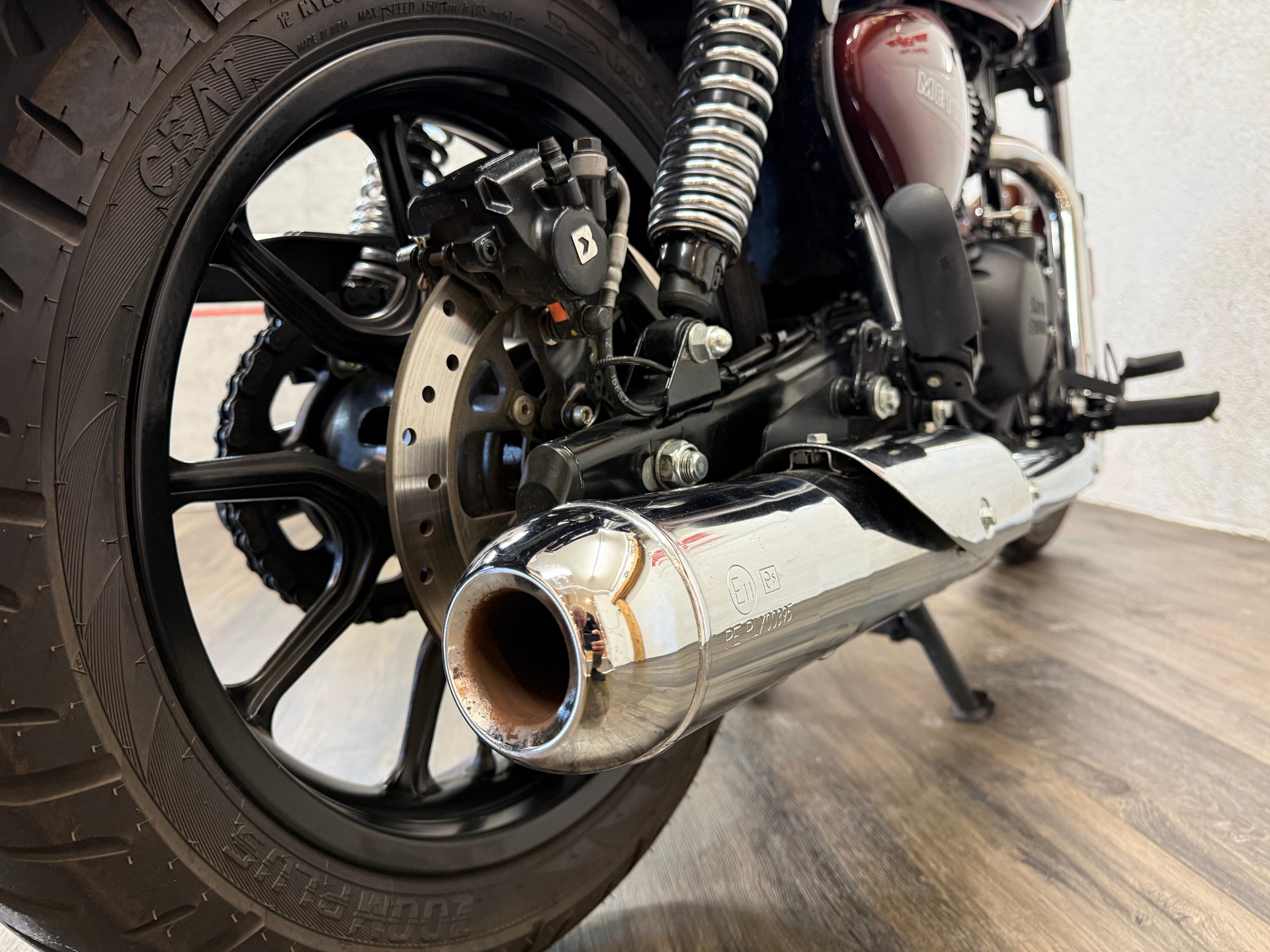 ROYAL ENFIELD Meteor Supernova-image-10