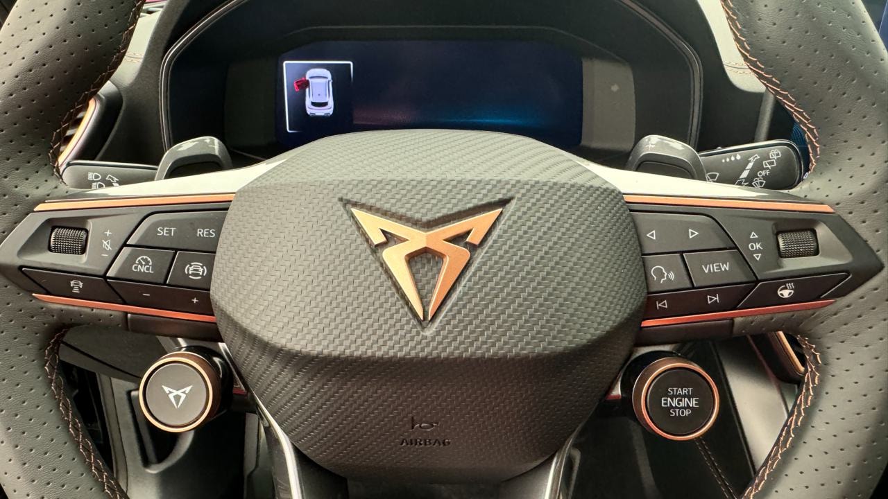CUPRA Formentor 2.0TSI VZ Black Edtion-image-9