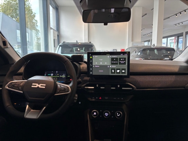 DACIA Jogger HEV 155 Journey-image-7