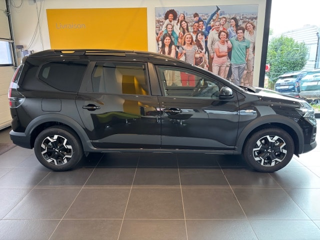 DACIA Jogger HEV 155 Journey-showroom-element-3