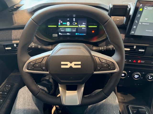 DACIA Jogger HEV 155 Journey-image-11