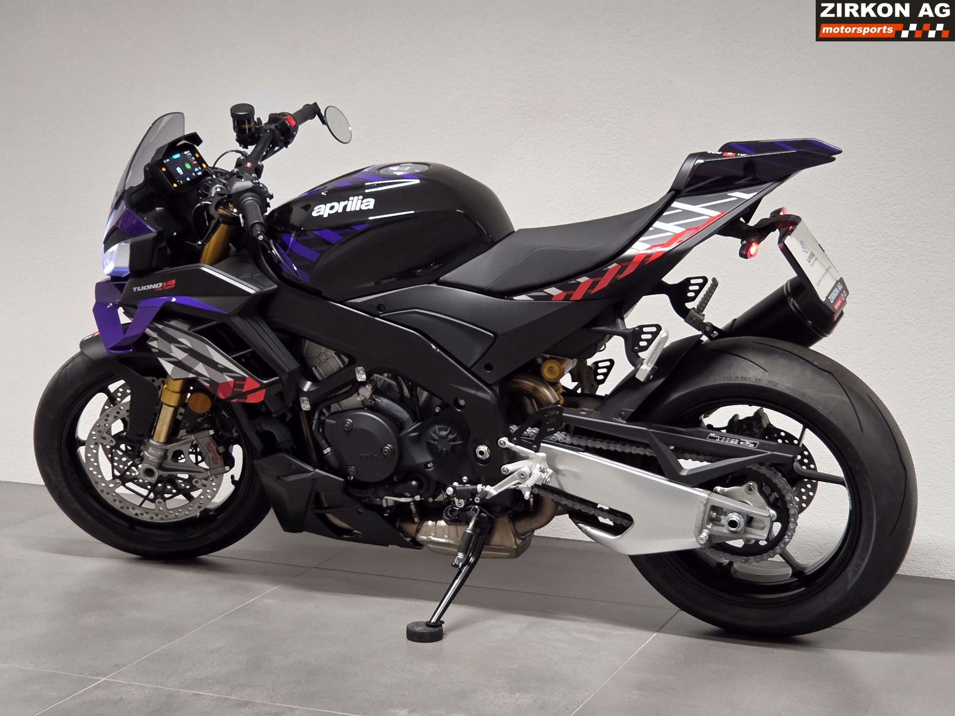 APRILIA Tuono V4 1100 E5+ Factory Corsa-image-12