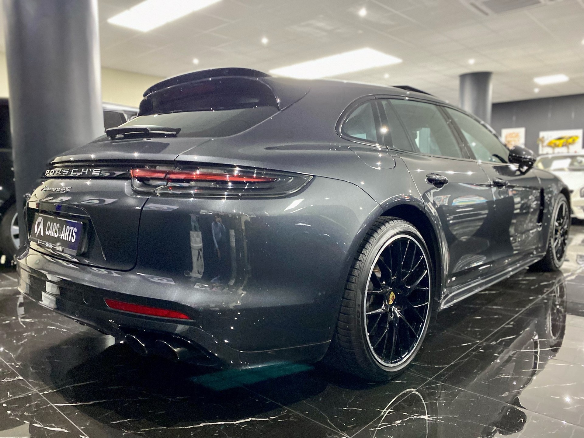 PORSCHE Panamera 4S Sport Turismo PDK-image-8