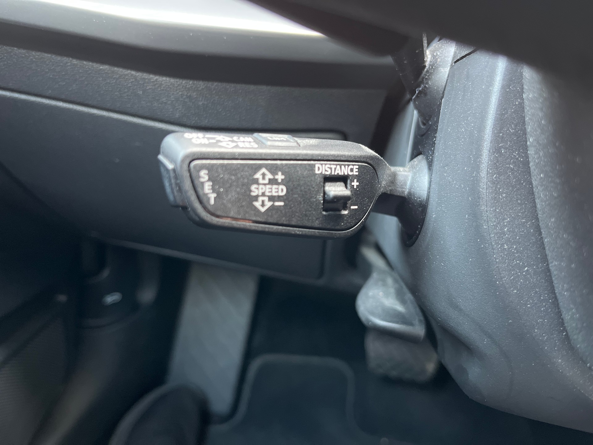 AUDI A3 Sportback 35 TFSI Attraction S-tronic-image-14