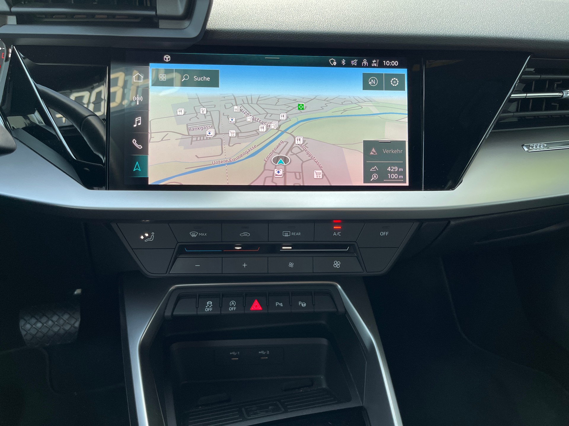 AUDI A3 Sportback 35 TFSI Attraction S-tronic-image-10