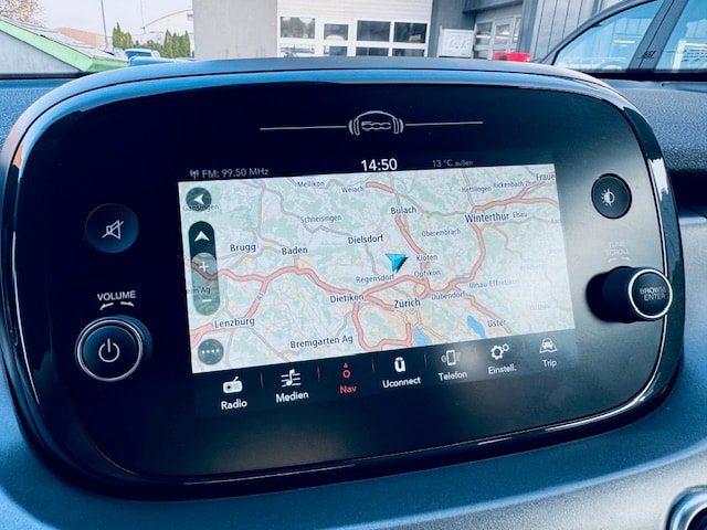 FIAT 500X 1.5 Hybrid Soft Top Sport DCT-image-5