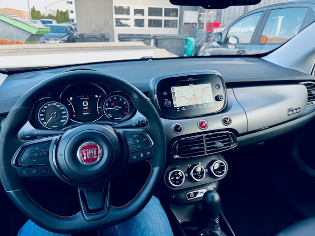 FIAT 500X 1.5 Hybrid Soft Top Sport DCT-image-3