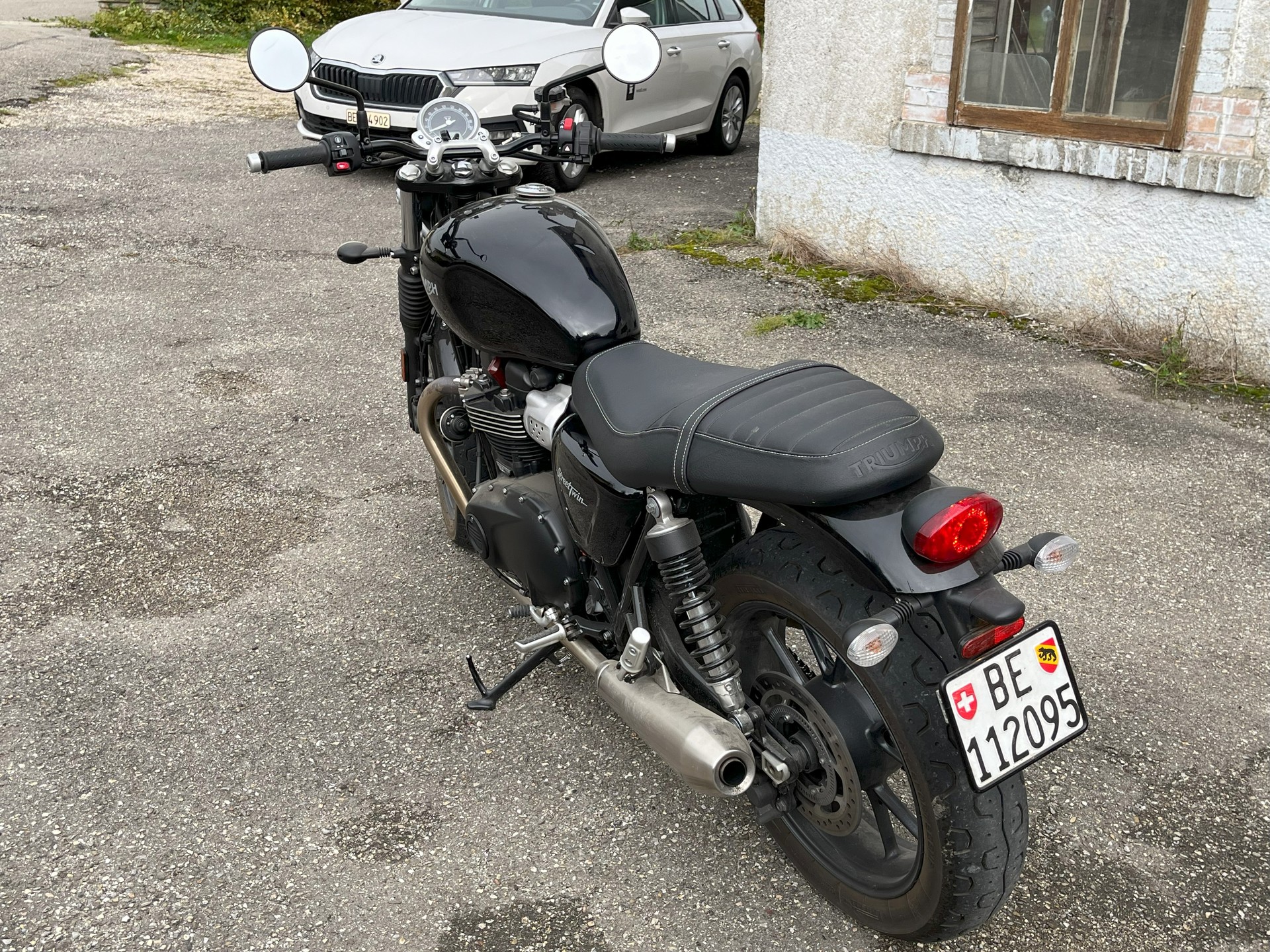 TRIUMPH Street Twin 900 i-image-5