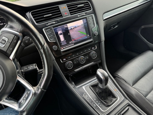 VW Golf Variant 2.0 TDI GTD DSG-image-9